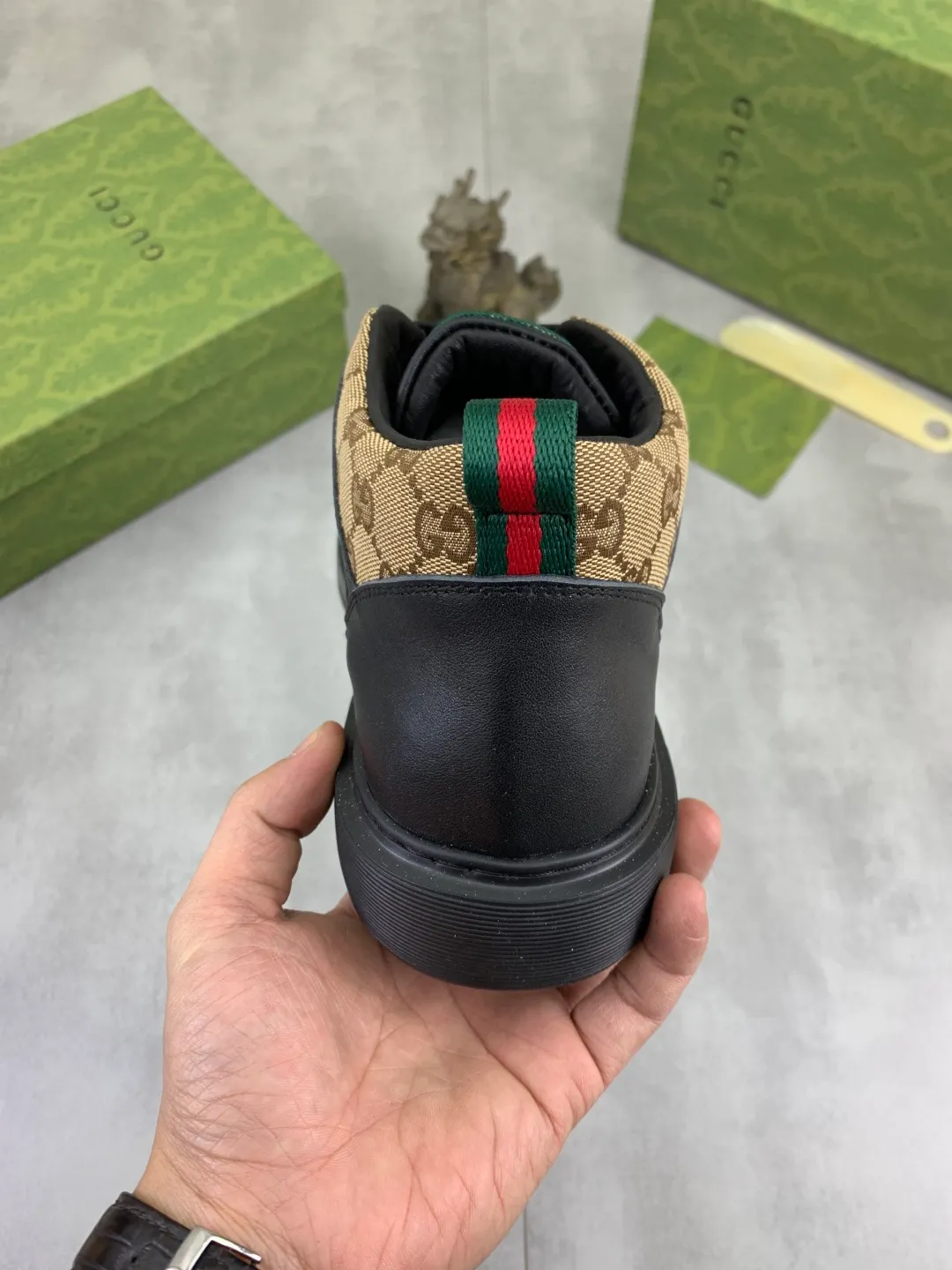 Men's men's shoes 💰P440💰 [New model] (GUCCI) official website's latest 🎁🎁casual and fashionable men's shoes 👟, hot style 💥 style is simple and elegant, exclusive for trendy men. Unique official website's latest brand double G elements Original 👑Gucci decoration, fashionable and generous, the fabric is original frosted calfskin✅Fully imported first-layer pigskin lining, the official website specifies wear-resistant, lightweight original rubber casual outsole, the classic model is taken in real life🎬38-44 2️⃣ colors available
